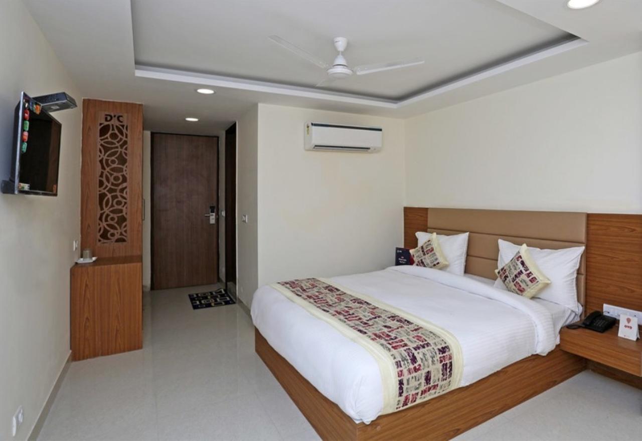 Hotel Airport D'Capitol Neu-Delhi Exterior foto
